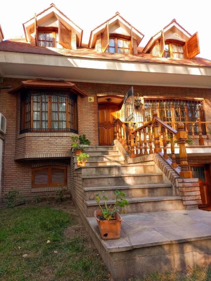メンドーサ Casa Bravo Bed & Breakfast エクステリア 写真
